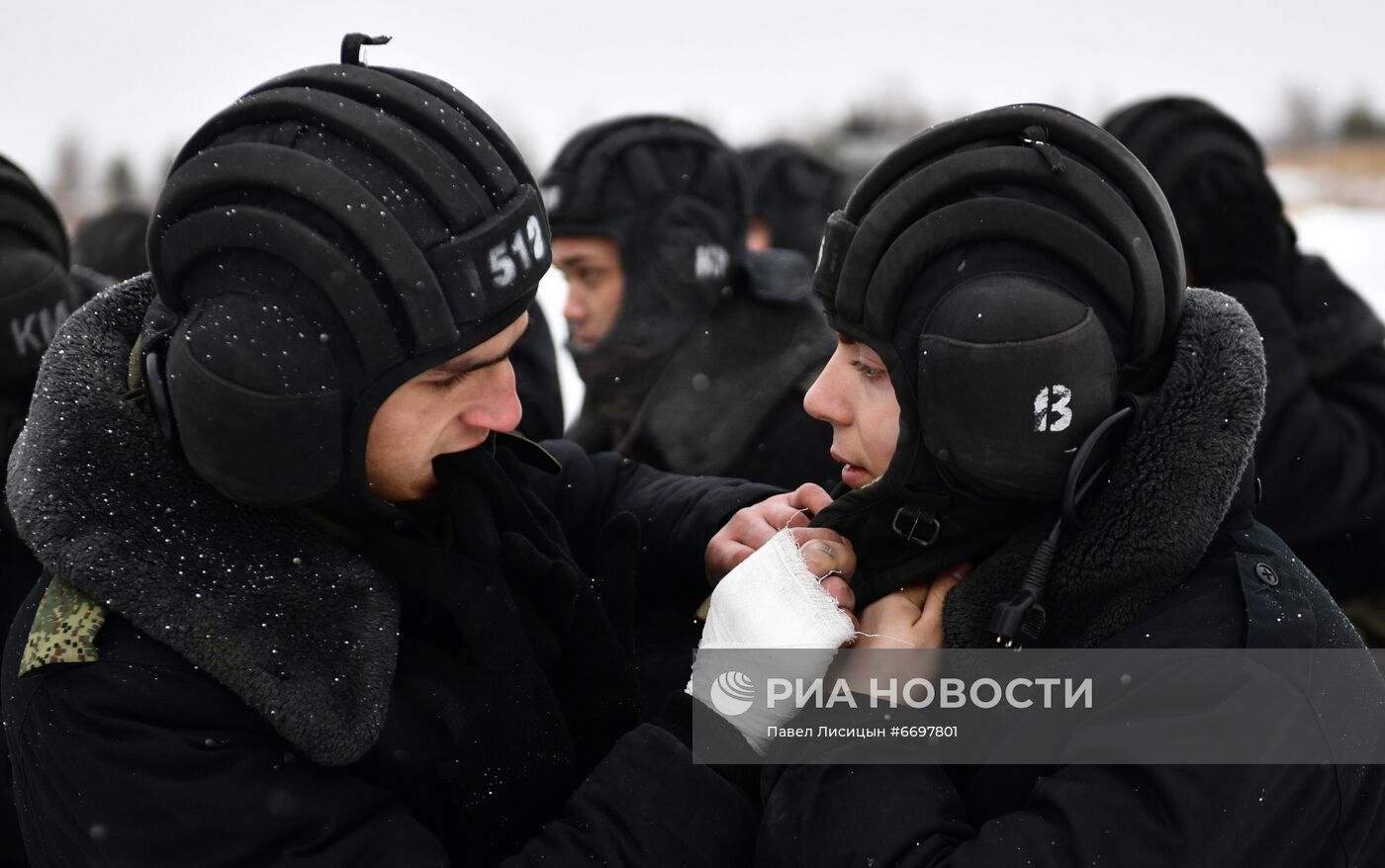 Выпускные экзамены у курсантов учебного центра ЦВО в Свердловской области