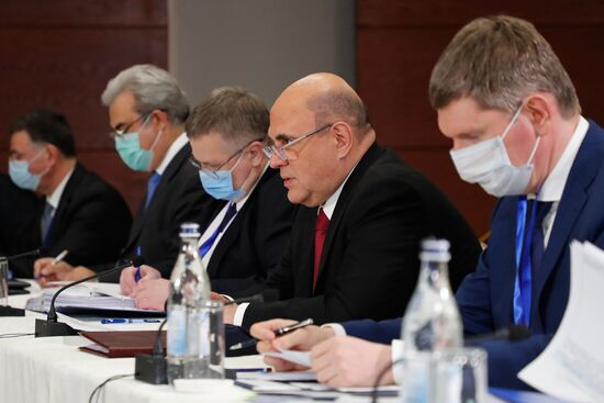 Премьер-министр РФ М. Мишустин принимает участие в заседании Евразийского межправительственного совета