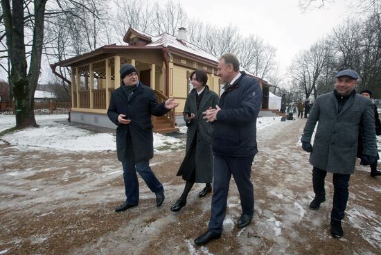 Открытие музея-усадьбы Ф. М. Достоевского "Даровое" после реставрации