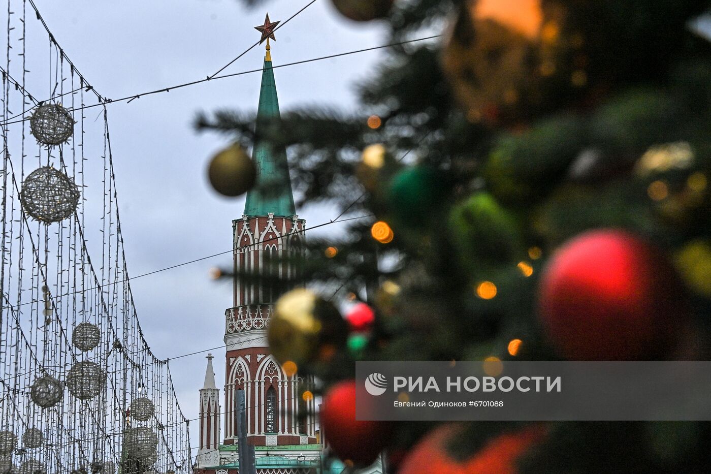 Украшение Москвы к Новому году