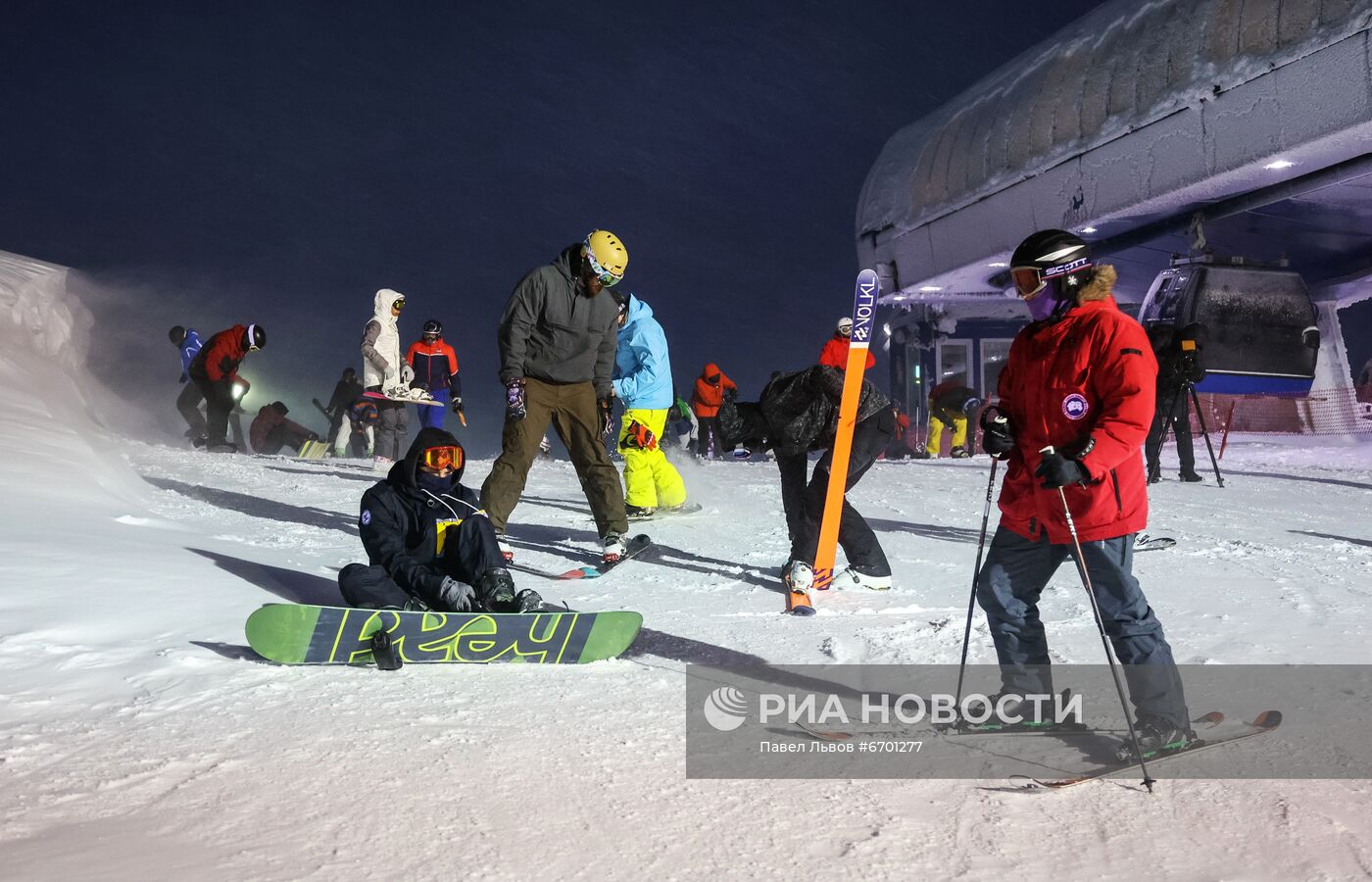 Открытие горнолыжного сезона на курорте "Большой Вудьявр" в Мурманской области