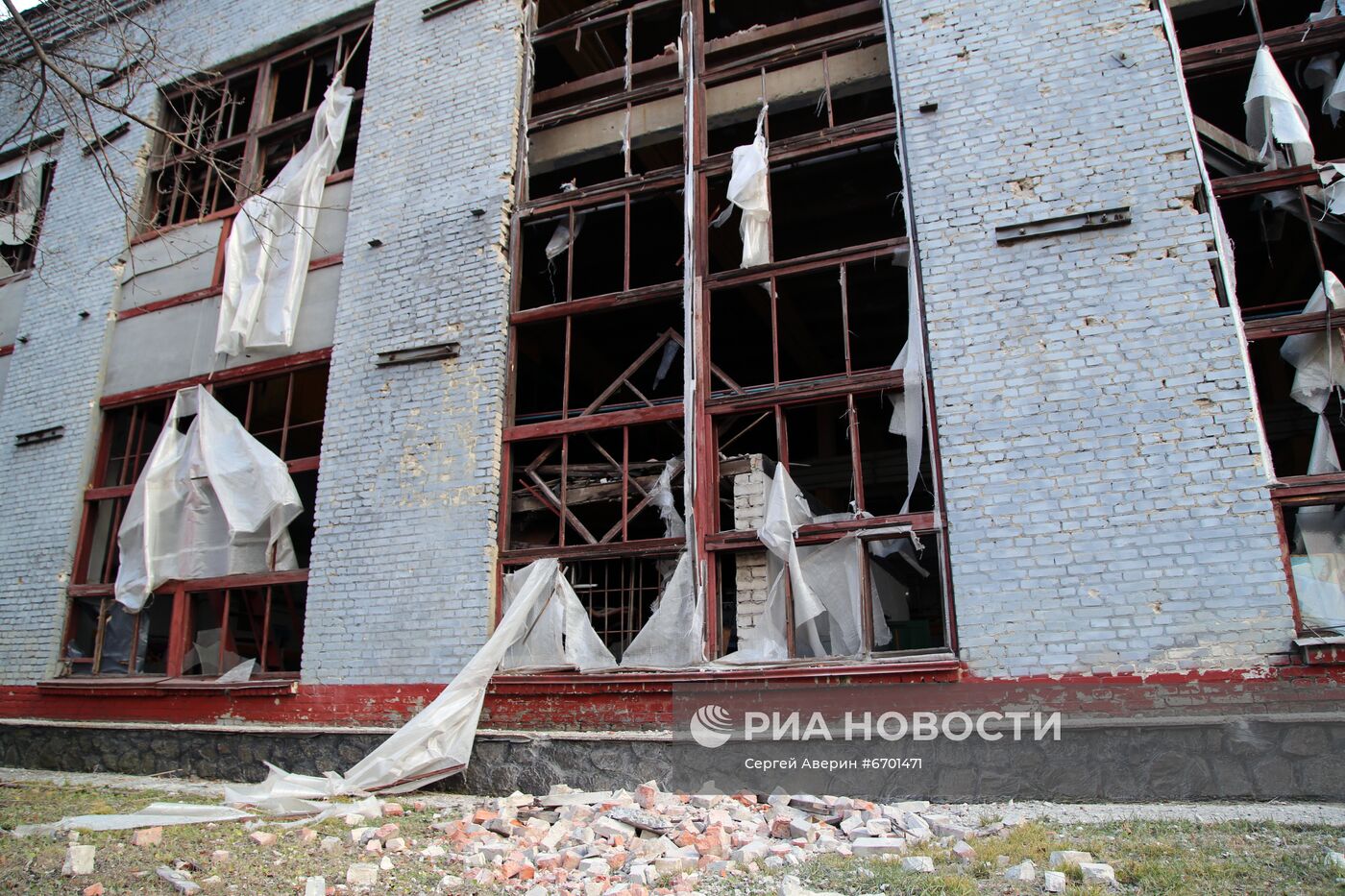 Последствия обстрела города Ясиноватая в ДНР | РИА Новости Медиабанк