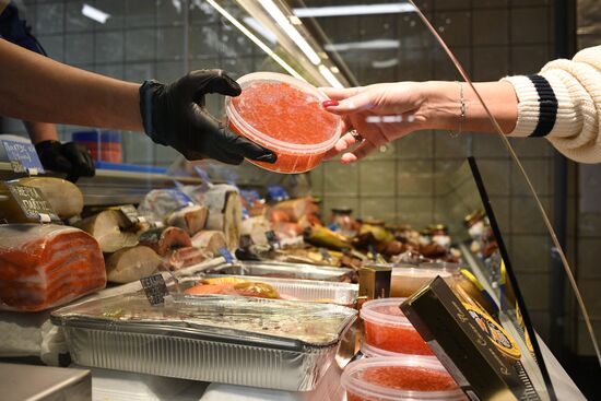 Продажа икры и рыбы в Москве