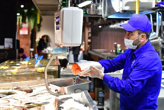 Продажа икры и рыбы в Москве