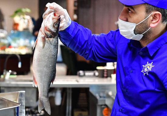 Продажа икры и рыбы в Москве