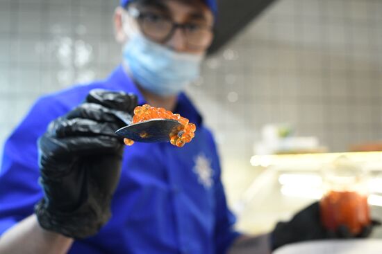 Продажа икры и рыбы в Москве