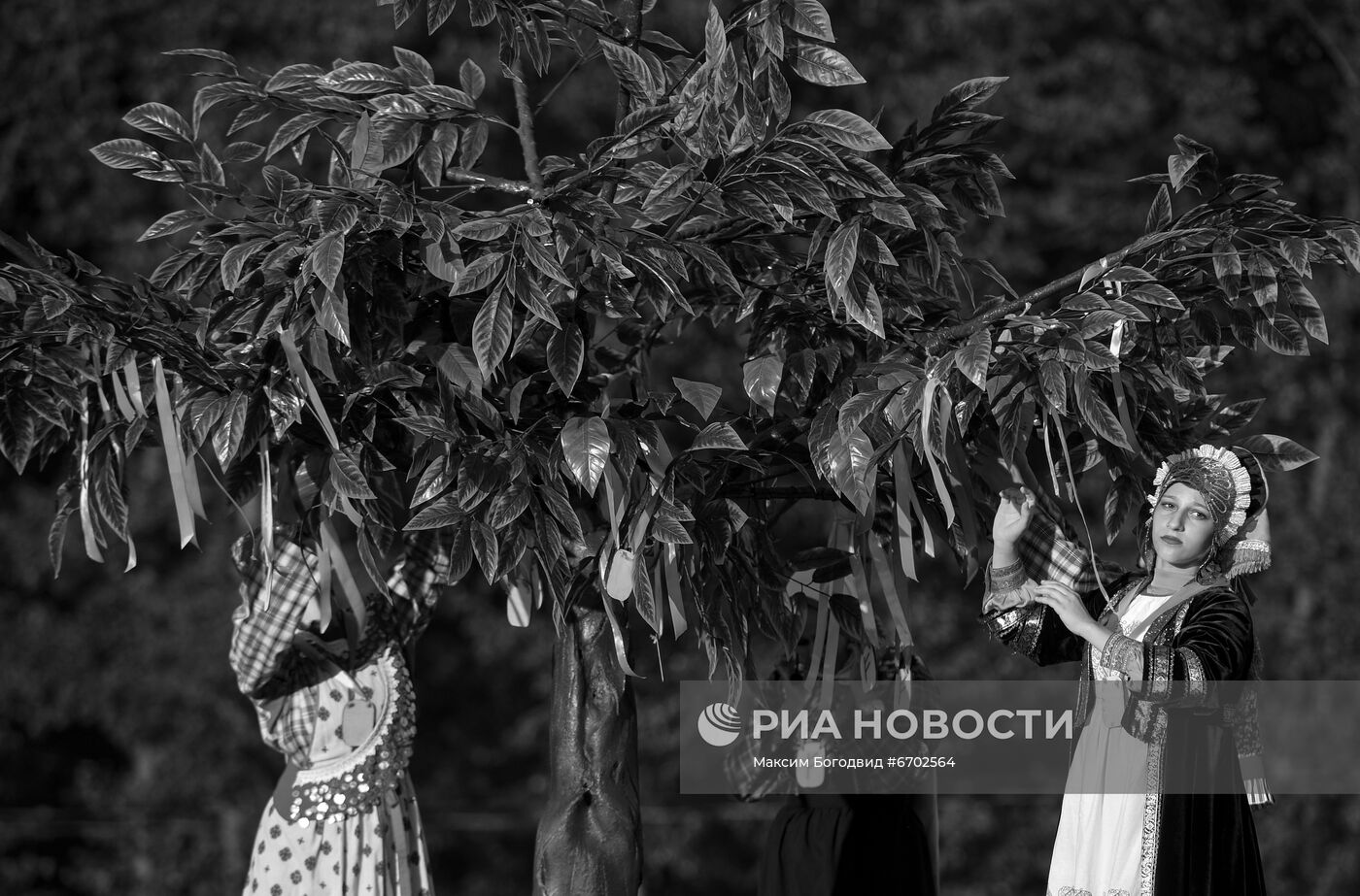 Фотоконкурс "Национальные праздники народов России" в Казани