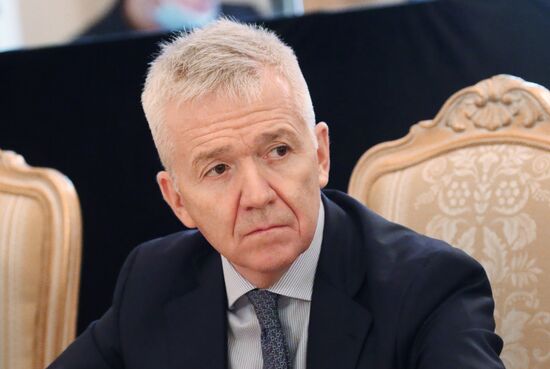 Форум "Международная повестка российского бизнеса: вызовы, риски, стратегия взаимодействия с государством" 