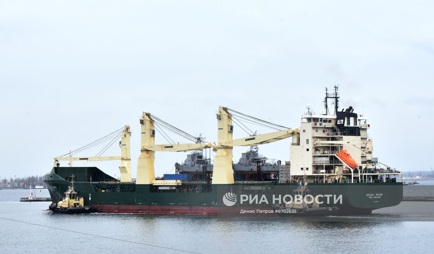 Два патрульных катера класса Island "Фастов" и "Сумы" прибыли из США на Украину