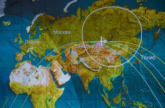 Пуск РН "Союз-2.1б" с транспортным грузовым кораблём-модулем "Прогресс М-УМ"