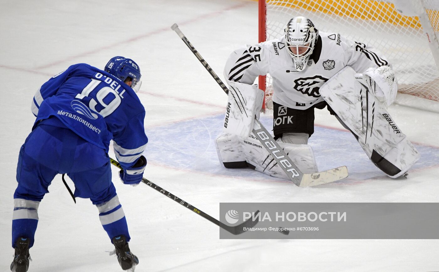 Хоккей. КХЛ. Матч "Динамо" (Москва) - "Трактор"