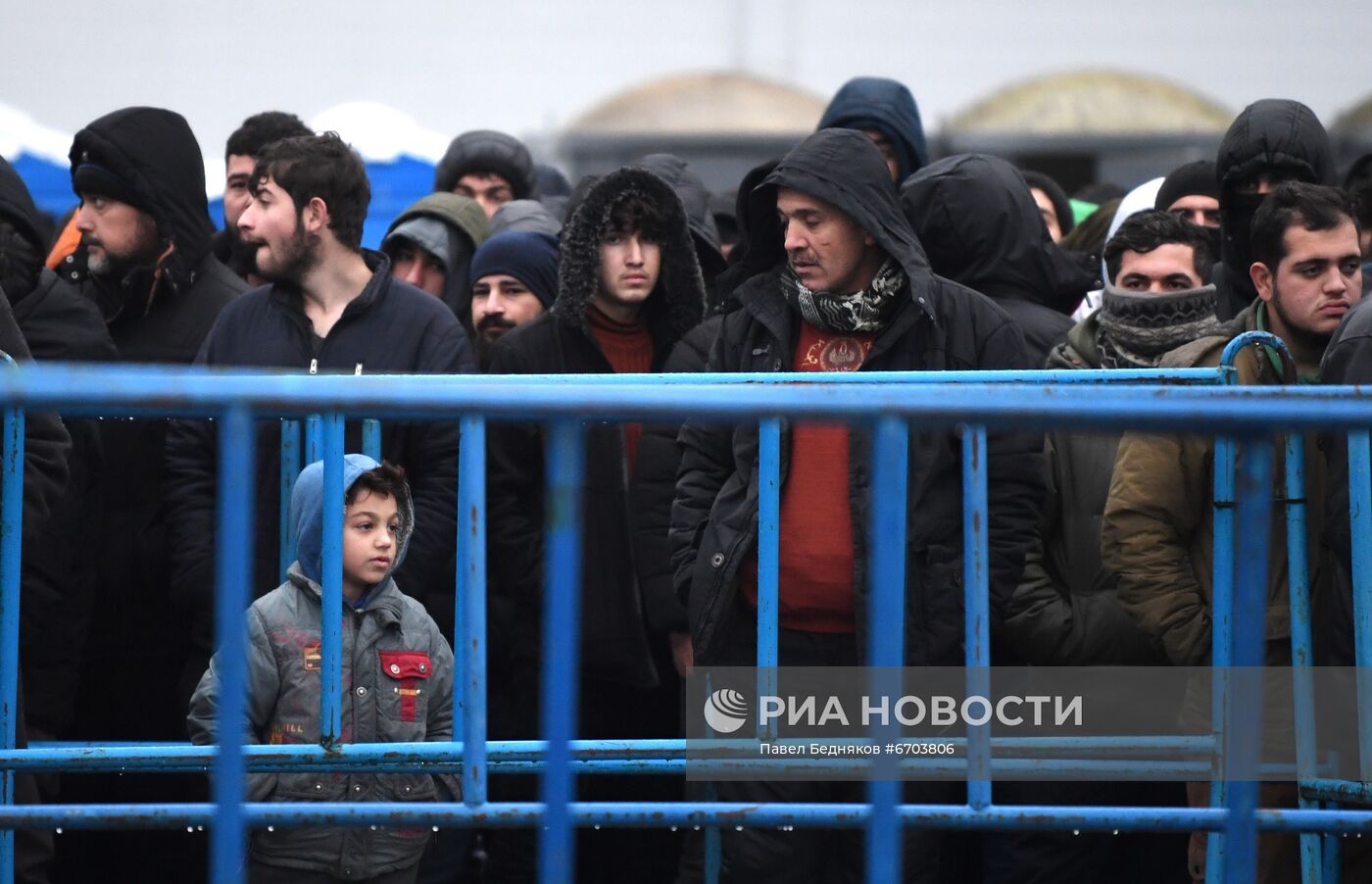 Беженцы на границе Белоруссии с Польшей