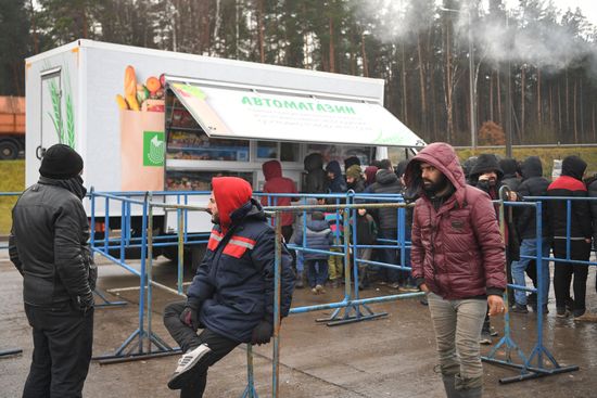 Беженцы на границе Белоруссии с Польшей