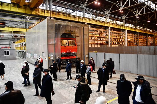 Визит делегации Пакистана на завод "Уральские локомотивы"