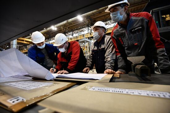 Визит делегации Пакистана на завод "Уральские локомотивы"