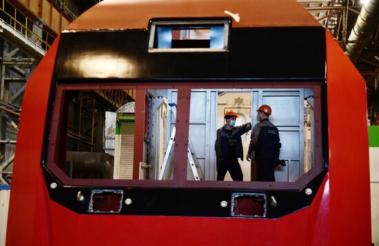 Визит делегации Пакистана на завод "Уральские локомотивы"