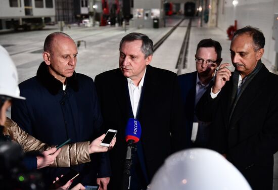 Визит делегации Пакистана на завод "Уральские локомотивы"