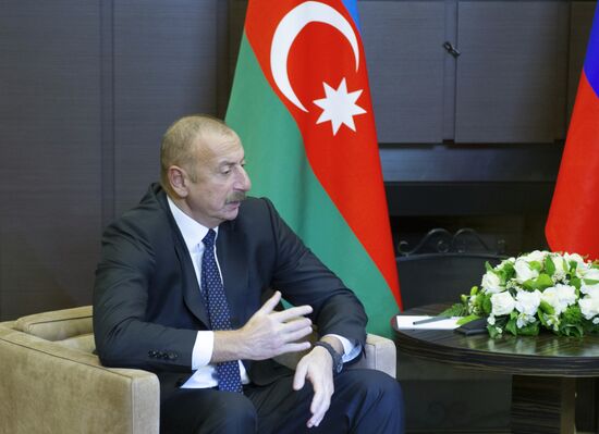 Президент РФ В. Путин встретился с президентом Азербайджана И. Алиевым