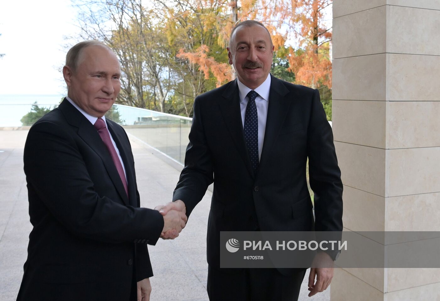 Президент РФ В. Путин встретился с президентом Азербайджана И. Алиевым