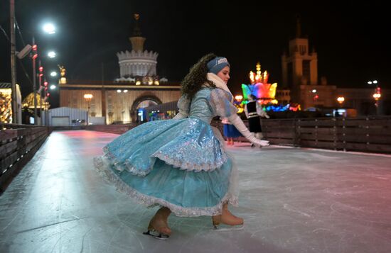 Открытие самого большого катка в Москве