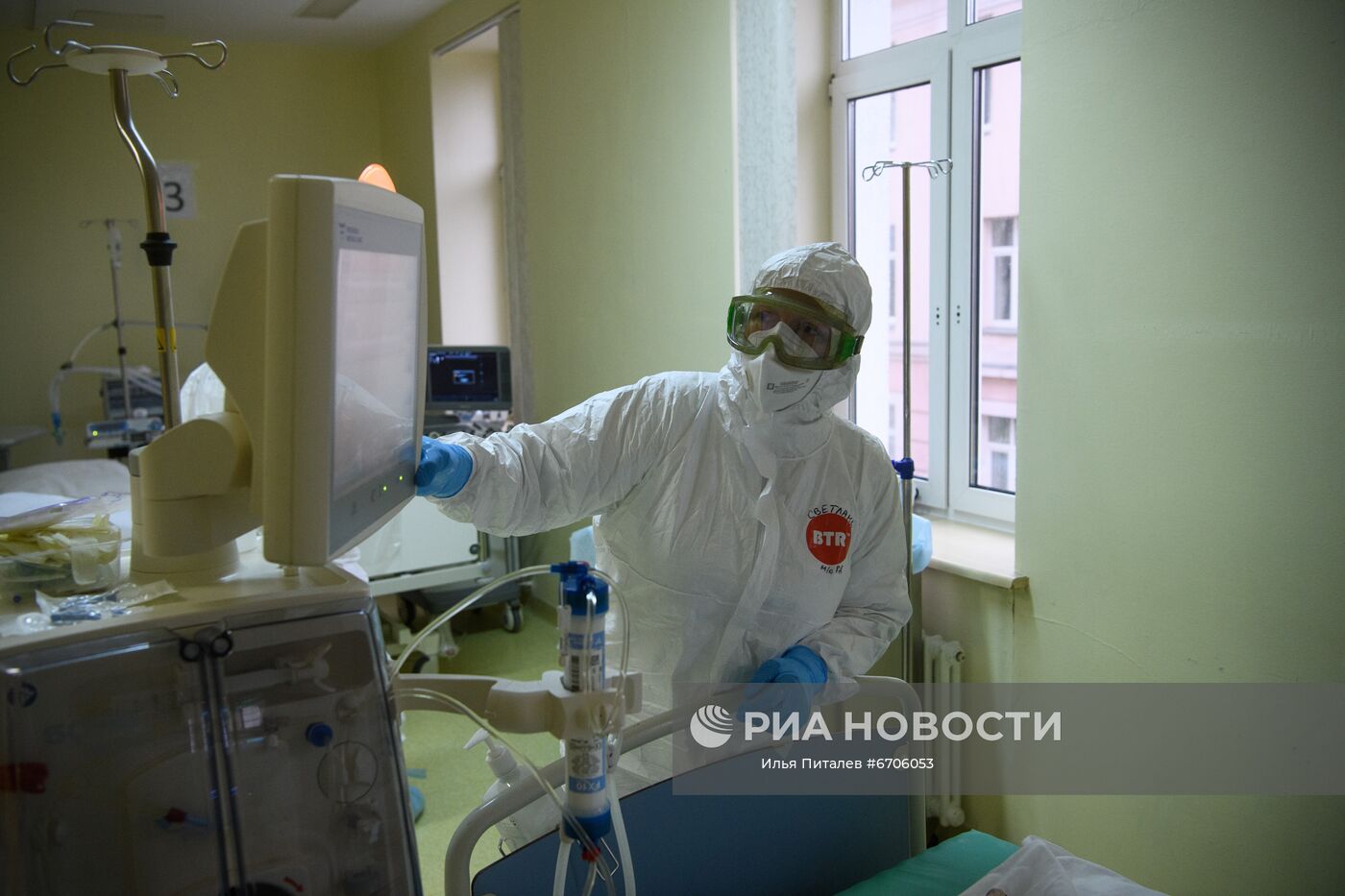 Лечение пациентов с COVID-19 в ЦКБ "РЖД-Медицина" в Москве