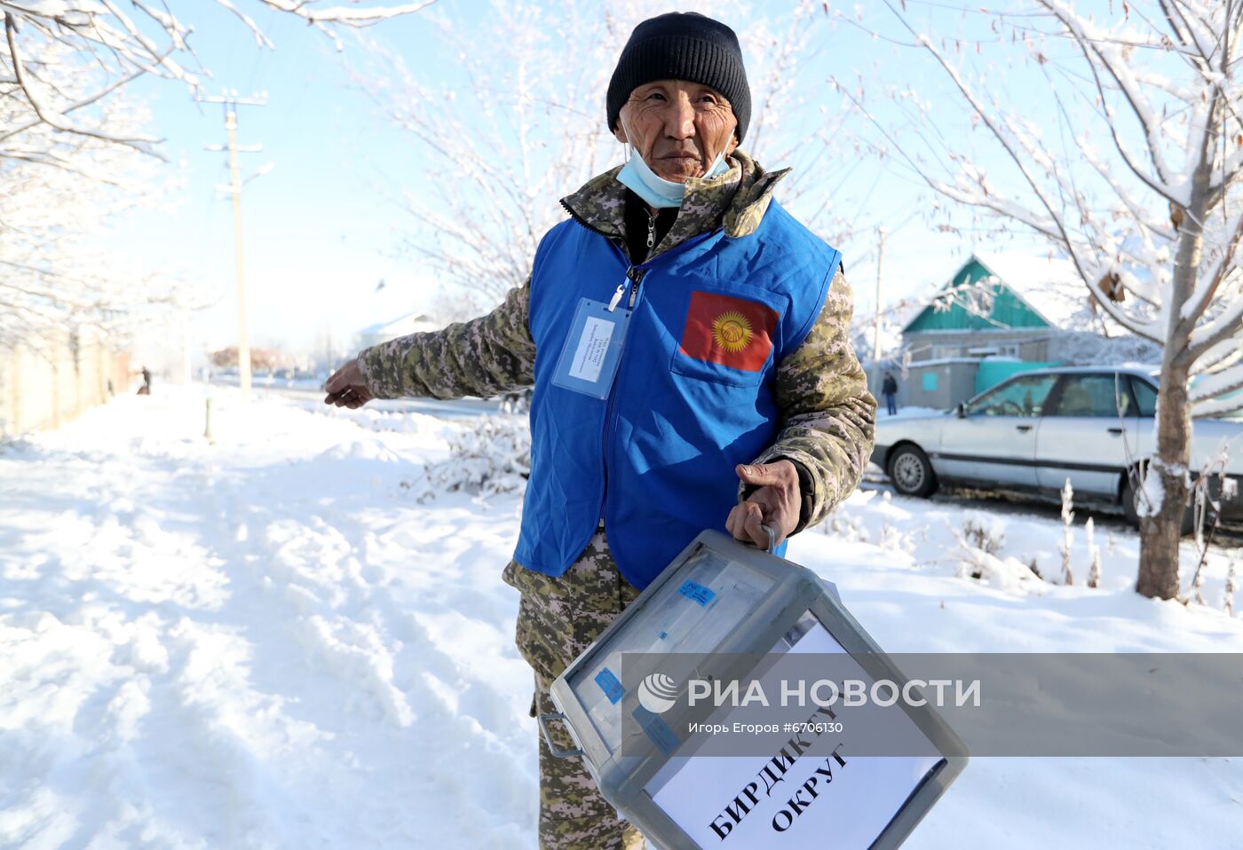 Выездное голосование на парламентских выборах в Кыргызстане