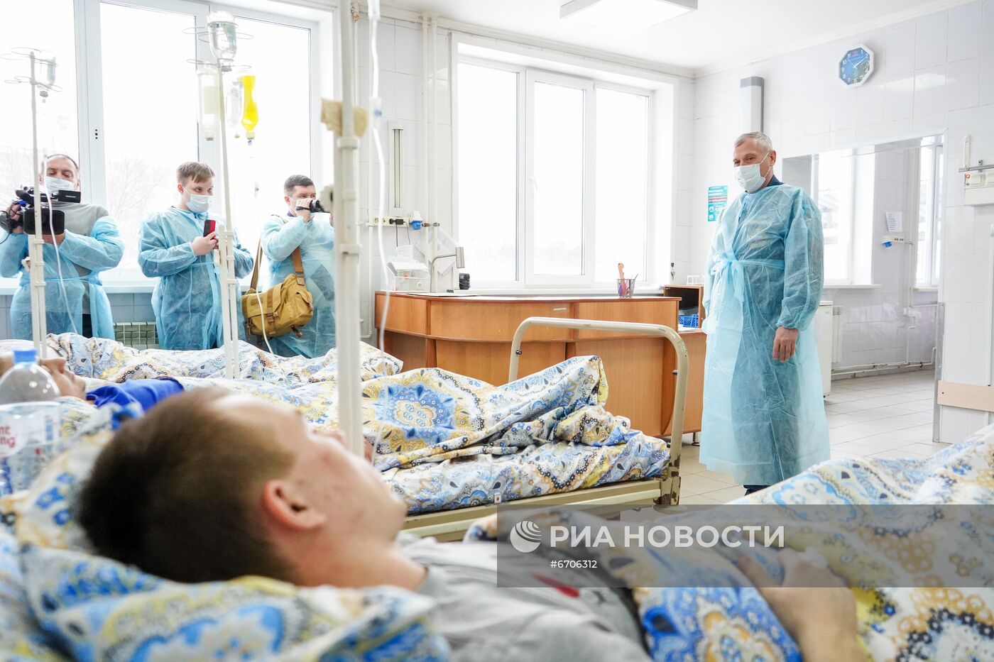 Пострадавшие в аварии на шахте "Листвяжная" в больнице им. Подгорбунского