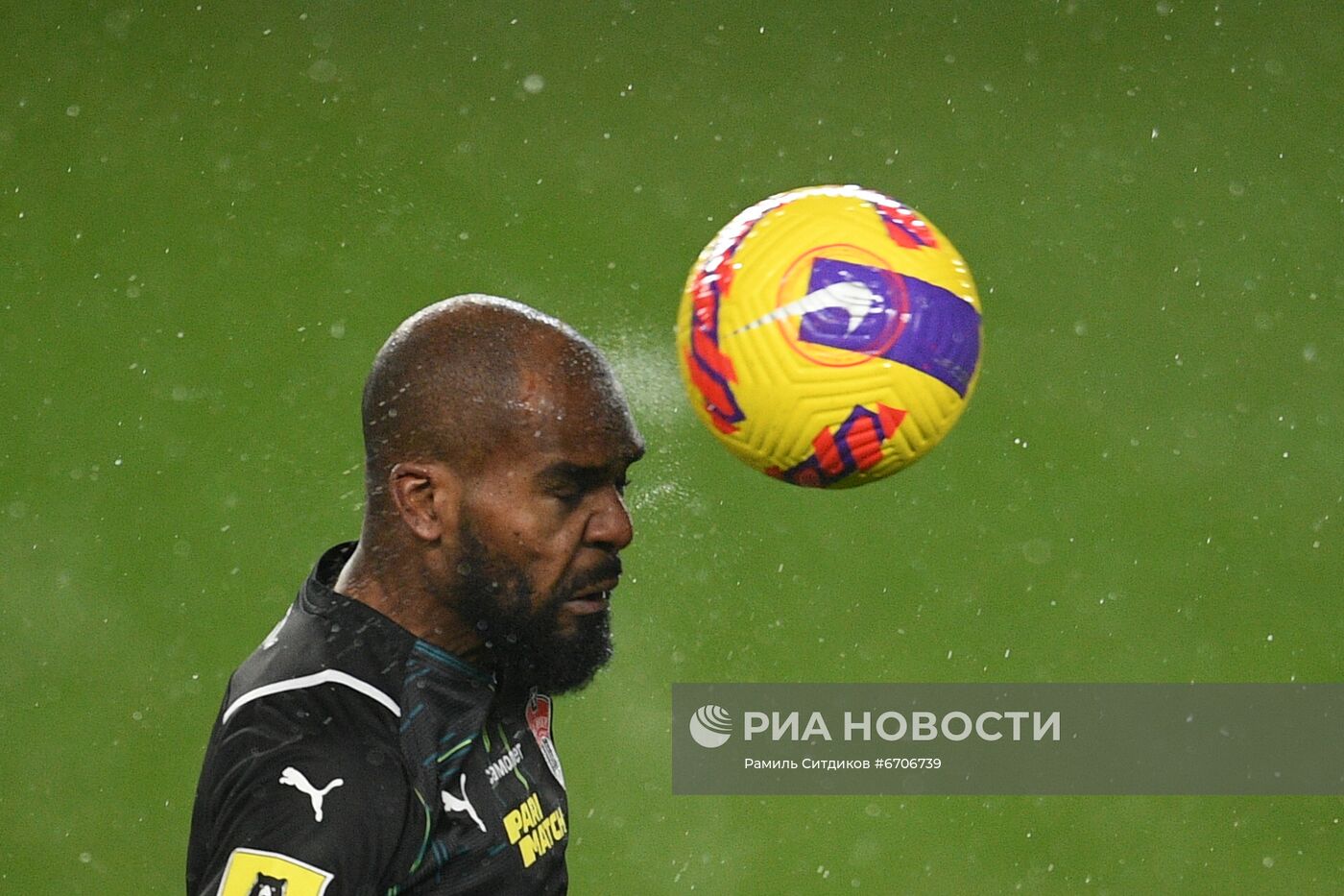 Футбол. РПЛ. Матч "Химки" - "Краснодар"