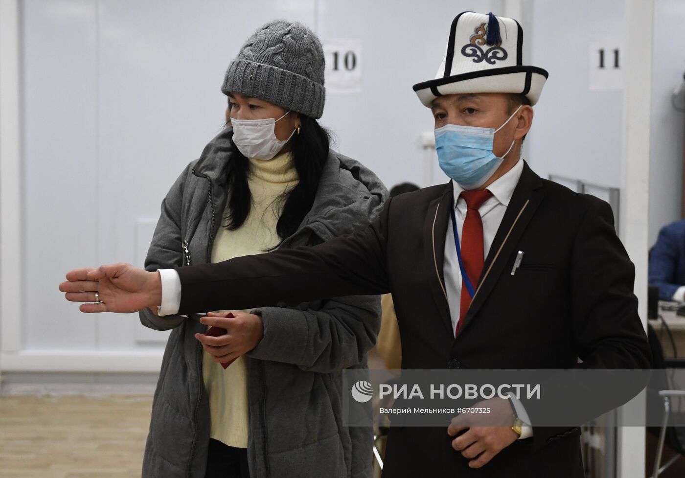 Голосование на парламентских выборах в посольстве Кыргызстана