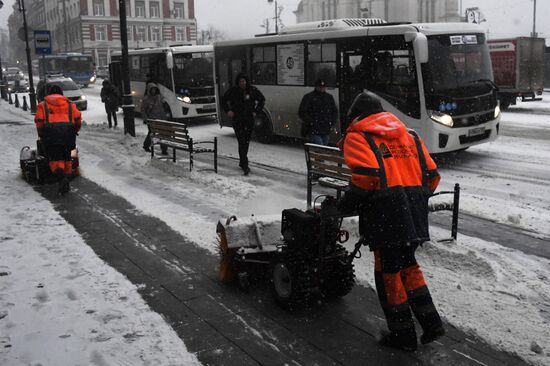 Снегопад во Владивостоке