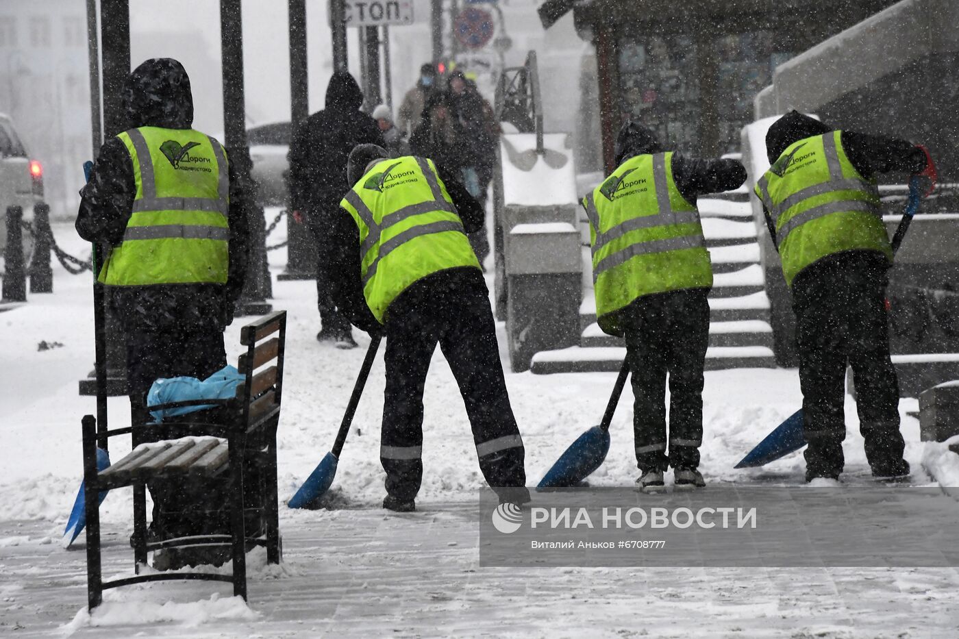 Снегопад во Владивостоке