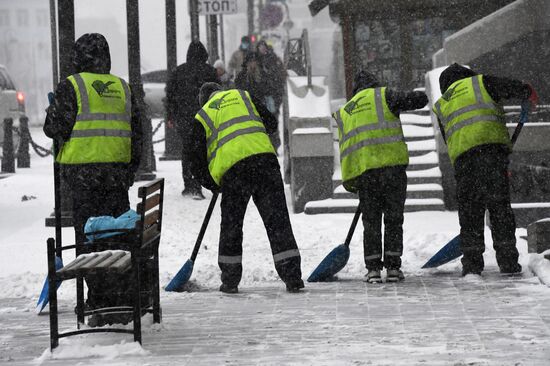 Снегопад во Владивостоке