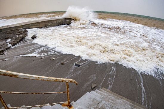 Шторм в Крыму