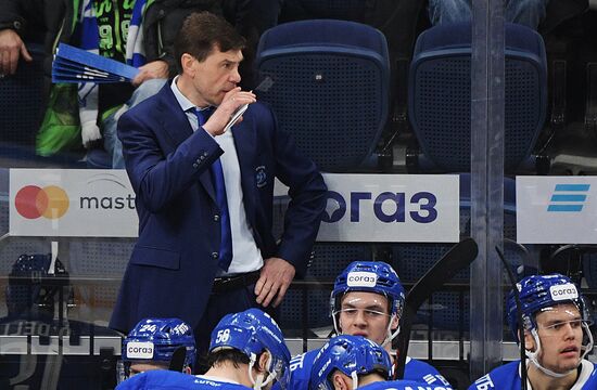 Хоккей. КХЛ. Матч "Динамо" (Москва) - "Ак Барс"