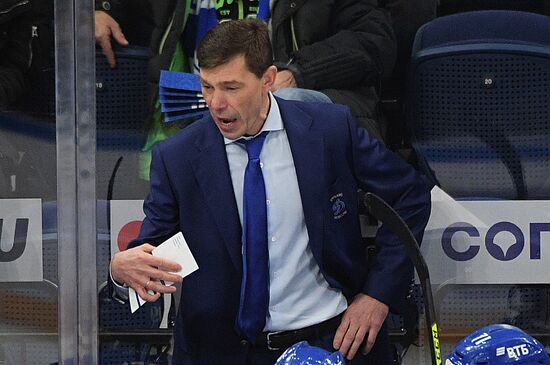 Хоккей. КХЛ. Матч "Динамо" (Москва) - "Ак Барс"