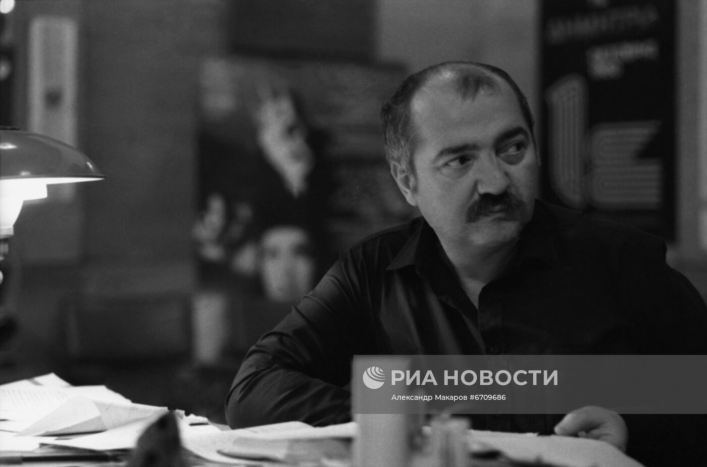 Главный режиссёр Театра имени Ш. Руставели Роберт Стуруа