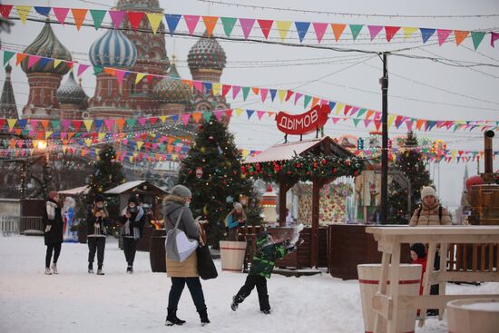 Снег в Москве