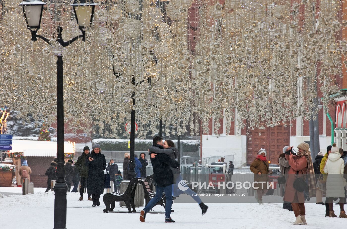 Снег в Москве