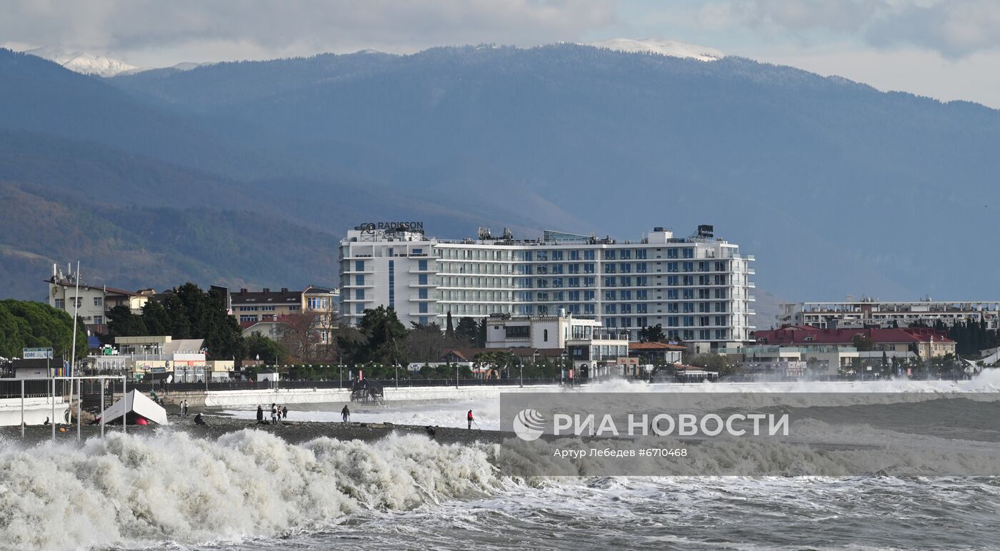Шторм в Сочи
