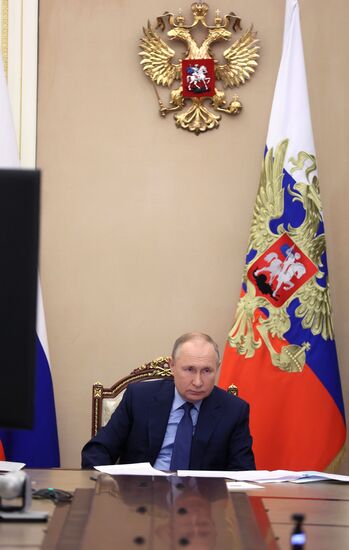 Президент РФ В. Путин провел совещание о ситуации в угольной отрасли Кузбасса