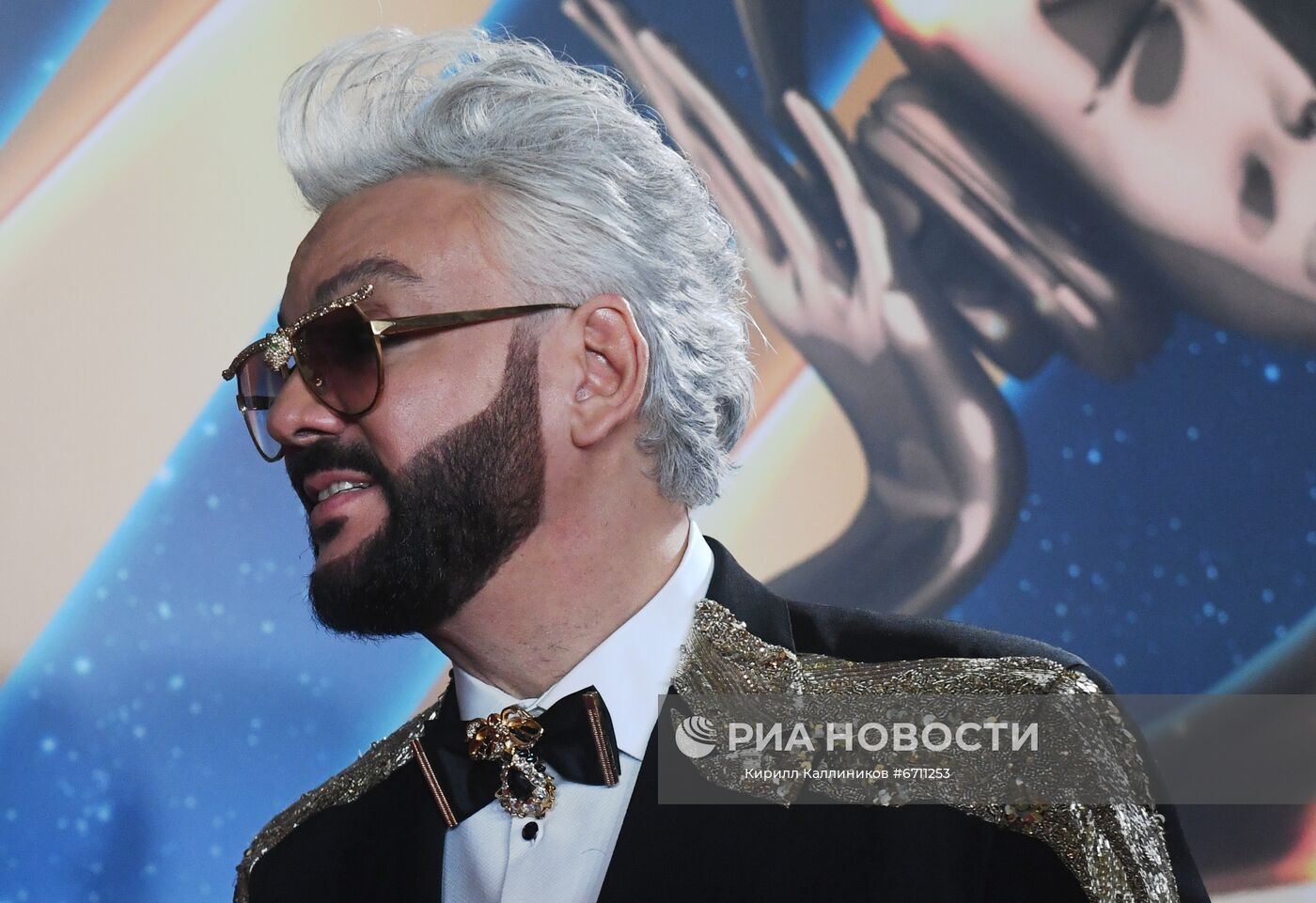Певец Филипп Киркоров на красной дорожке перед началом церемонии вручения Российской национальной музыкальной премии "Виктория - 2021" в Государственном Кремлевском дворце в Москве. Место: Россия, Москва. Автор: Кирилл Каллиников/РИА Новости. Российская Национальная музыкальная премия "Виктория"