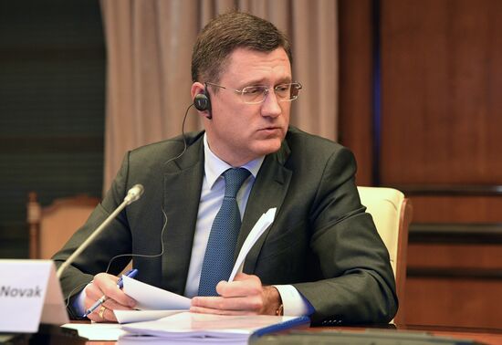 Вице-премьер правительства РФ А. Новак провел министерскую встречу стран ОПЕК и не-ОПЕК
