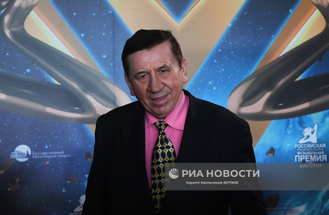Актер Владимир Пермяков на красной дорожке перед началом церемонии вручения Российской национальной музыкальной премии "Виктория - 2021" в Государственном Кремлевском дворце в Москве. Место: Россия, Москва. Автор: Кирилл Каллиников/РИА Новости. Российская Национальная музыкальная премия "Виктория"