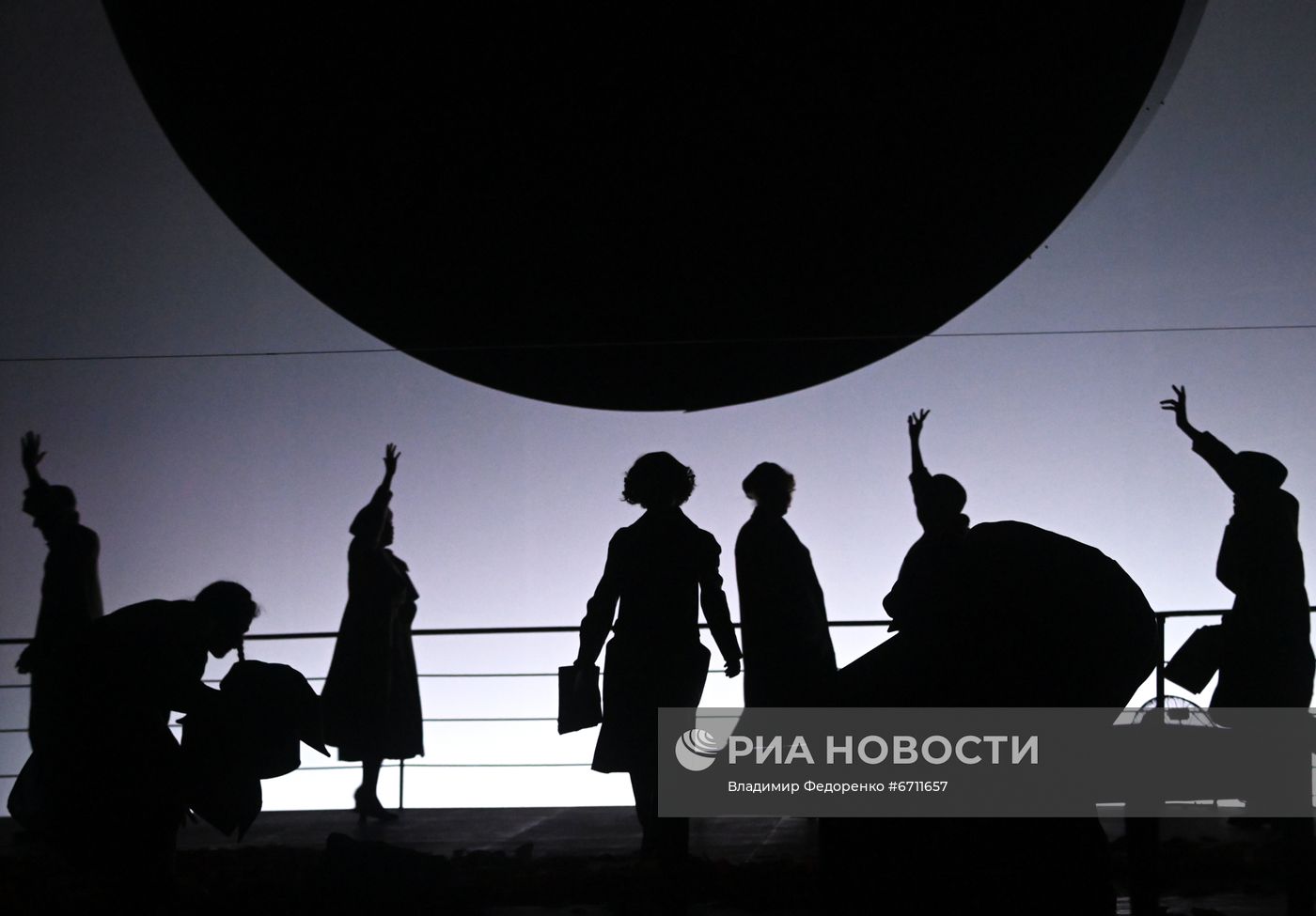 Генеральный прогон спектакля "Женщины Есенина" в МХАТ им. Горького