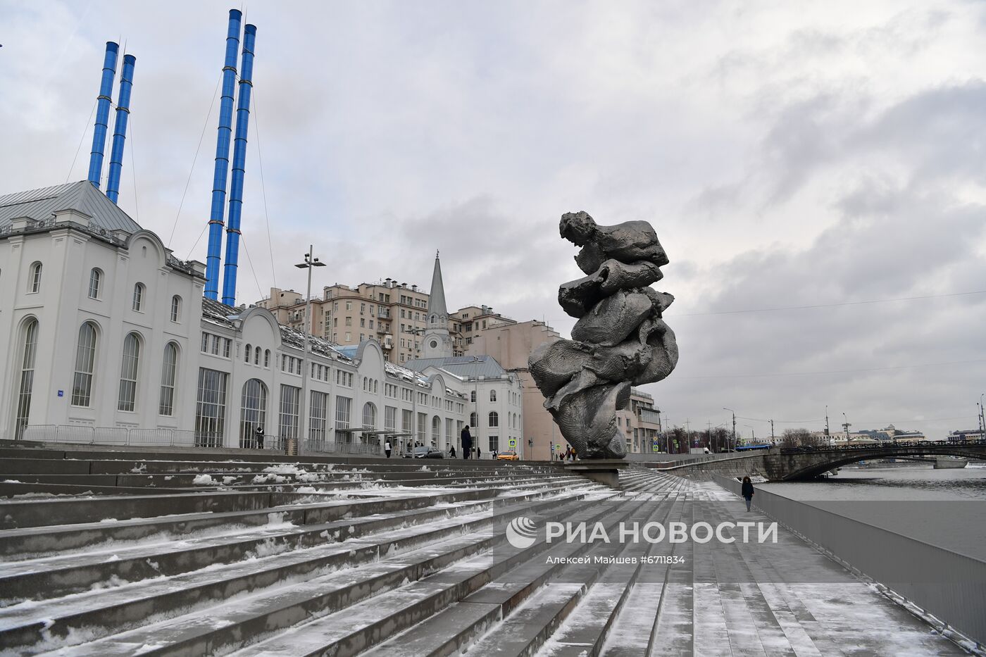 Центр искусства Дом культуры "ГЭС-2" в Москве