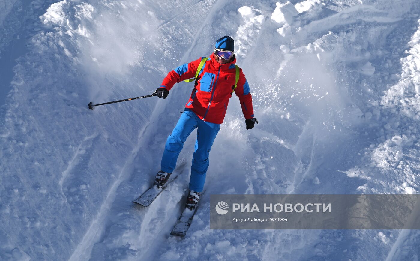 Старт горнолыжного сезона на курорте "Красная Поляна"