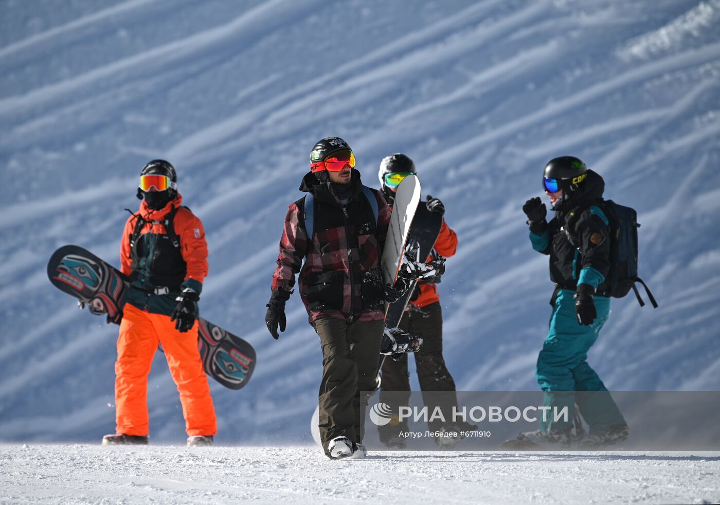 Старт горнолыжного сезона на курорте "Красная Поляна"