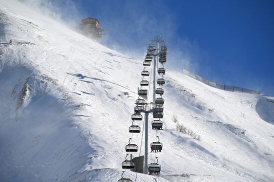 Старт горнолыжного сезона на курорте "Красная Поляна" 