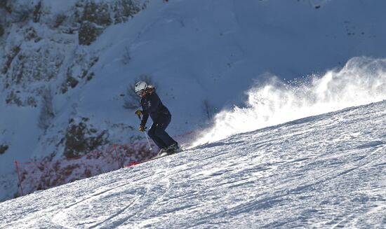 Старт горнолыжного сезона на курорте "Красная Поляна" 