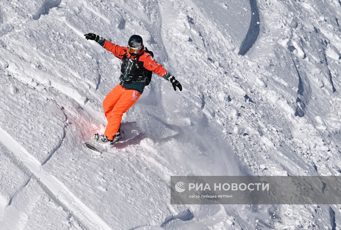Старт горнолыжного сезона на курорте "Красная Поляна"
